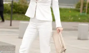 Jak wybrać idealny outfit na komunię dla dziecka i gości – porady i trendy